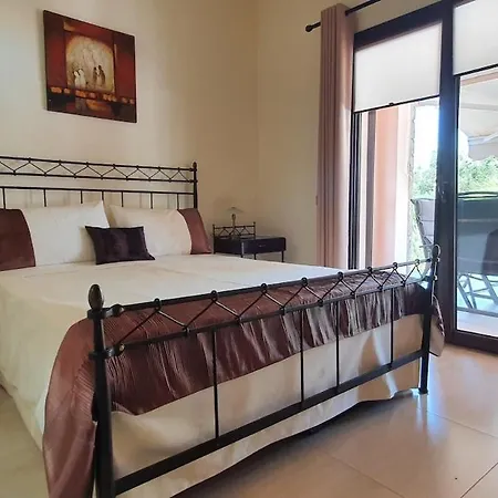 Elysion In Old Village *