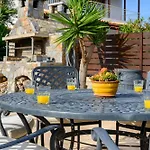 Elysion In Old Village Villa