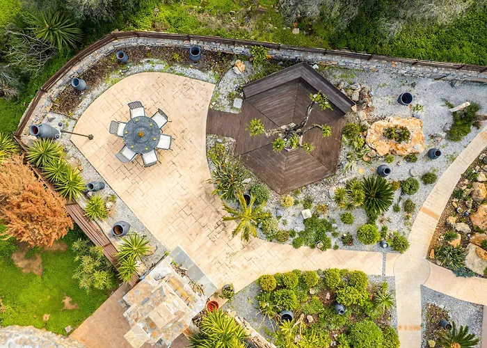 Elysion In Old Village *