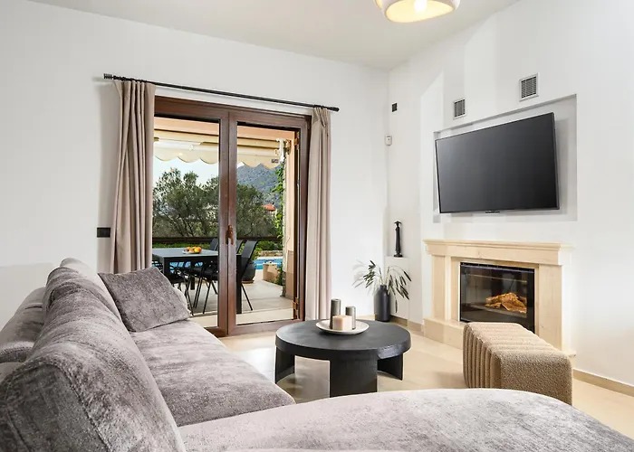 Elysion In Old Village Hersonissos (Crete)