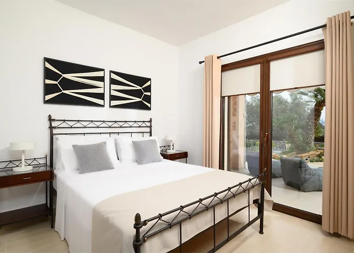 Elysion In Old Village